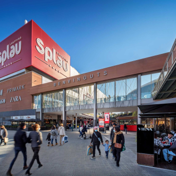 El centro comercial Splau de Cornellà de Llobregat (Barcelona) CASTELLANA PROPERTIES