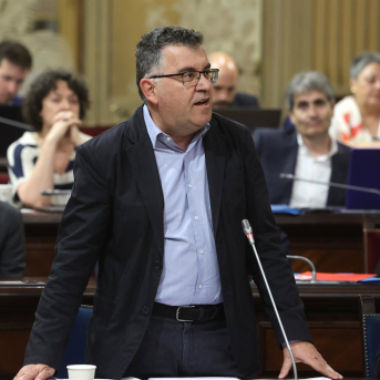 Simonet dará explicaciones en el pleno del martes por el cierre de Agama Simonet dará explicaciones en el pleno del martes por el cierre de Agama