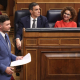 El presidente del Gobierno, Pedro Sánchez (c), el portavoz de Esquerra Republicana de Catalunya, Gabriel Rufián (i), y la vicepresidenta primera y ministra de Hacienda, María Jesús Montero. Eduardo Parra - Europa Press