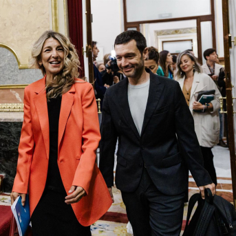 La vicepresidenta segunda y ministra de Trabajo, Yolanda Díaz y el ministro de Derechos Sociales y Agenda 2030, Pablo Bustinduy. Carlos Luján - Europa Press
