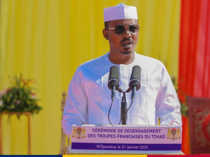 El presidente de Chad, Mahamat Idriss Déby, durante la ceremonia en Yamena por el fin de la retirada de las tropas de Francia desplegadas en el país africano PRESIDENCIA DE CHAD