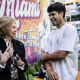 La Reina Sofía junto al tenista Carlos Alcaraz en Miami. CASA REAL