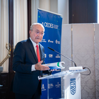 Imagen de archivo del alcalde de Málaga, Francisco de la Torre. AYUNTAMIENTO DE MÁLAGA