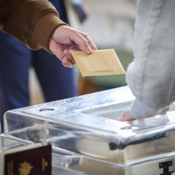Ciudadanos franceses votan en la segunda vuelta de las elecciones municipales del país Europa Press/Contacto/Sebastien Toubon Ciudadanos franceses votan en la segunda vuelta de las elecciones municipales del país Europa Press/Contacto/Sebastien Toubon