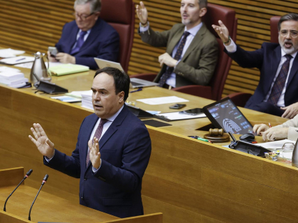 Pérez Llorca afrontará en Les Corts críticas por inacción, atención a los valencianos e inmigración