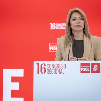 La portavoz del Grupo Socialista en la Asamblea, Piedad Álvarez, en rueda de prensa PSOE DE EXTREMADURA La portavoz del Grupo Socialista en la Asamblea, Piedad Álvarez, en rueda de prensa PSOE DE EXTREMADURA