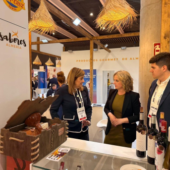 Más de 20 firmas de Sabores Almería muestran en Barcelona su oferta en la feria Alimentaria