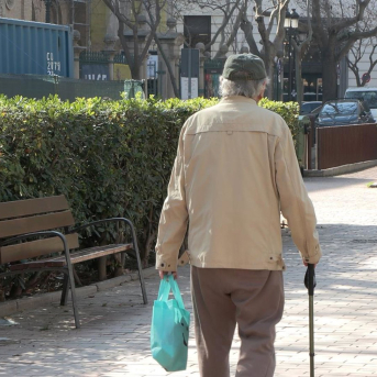 Los mayores de 55 años son el "motor de consumo" y representan el 34% de la población, según Mapfre. EUROPA PRESS