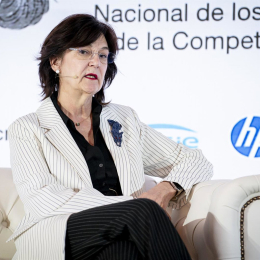 La presidenta de la CNMC, Cani Fernández Vicién, durante la primera jornada del Forbes Spain Economic Summit 2025, en el Hotel Villa Magna, a 25 de septiembre de 2025, en Madrid (España).  A. Pérez Meca - Europa Press