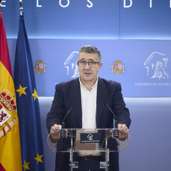 El portavoz del PSOE en el Congreso, Patxi López, durante una rueda de prensa, en el Congreso de los Diputados, a 24 de marzo de 2026, en Madrid (España). Jesús Hellín - Europa Press