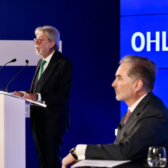 Luis Amodio (i), presidente de OHLA, y Tomás Ruiz (d), consejero delegado de OHLA. OHLA