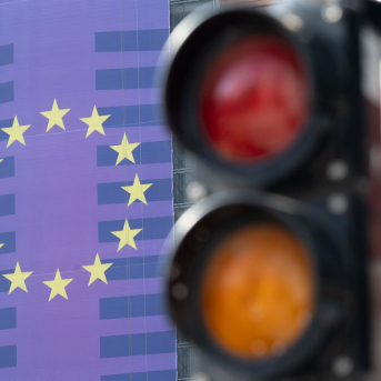 Semáforo frente a la Comisión Europea Anna Ross/dpa Semáforo frente a la Comisión Europea Anna Ross/dpa