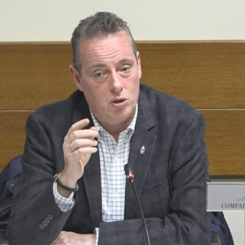 Marcos Líndez defiende que este gobierno quiere lo mejor para la IGP Ternera Asturiana