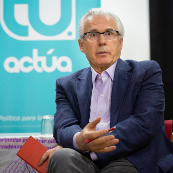 El exjuez Baltasar Garzón (Actúa) durante su reunión con activistas de derechos humanos y sociales en Barcelona. David Zorrakino - Europa Press