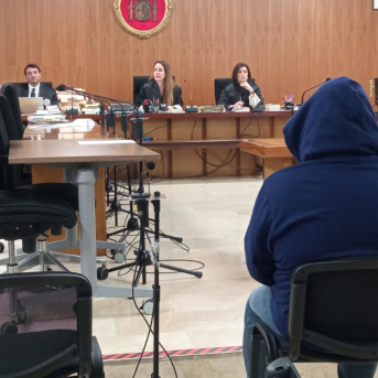 Celebran a puerta cerrada el juicio contra un hombre por convertir en esclava sexual a una niña traída de Nigeria. EUROPA PRESS