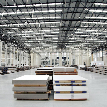 Interior de las instalaciones industriales de Cosentino. COSENTINO Interior de las instalaciones industriales de Cosentino. COSENTINO