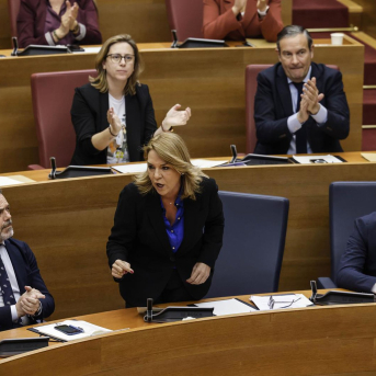 El PSOE exige la dimisión de Susana Camarero por sus palabras sobre un Gobierno “lleno de prostitutas” pese a alegar un “lapsus” El PSOE exige la dimisión de Susana Camarero por sus palabras sobre un Gobierno “lleno de prostitutas” pese a alegar un “lapsus”