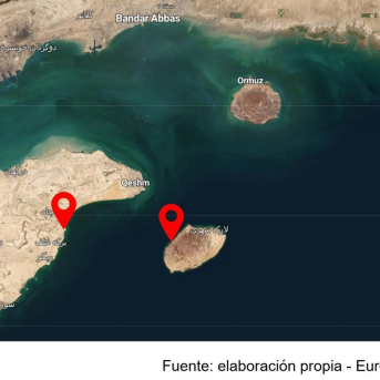 La aldea de Ramcha, en la isla de Qeshm, y la isla de Lark, ambas pertenecientes al condado iraní de Qeshm, señalizadas en un mapa de esta parte del estrecho de Ormuz EUROPA PRESS