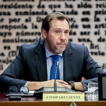 El ministro de Transportes y Movilidad Sostenible, Óscar Puente, comparece en la Comisión de Investigación por el ‘caso Koldo’, en el Senado, a 28 de noviembre de 2024, en Madrid (España). A. Pérez Meca - Europa Press El ministro de Transportes y Movilidad Sostenible, Óscar Puente, comparece en la Comisión de Investigación por el ‘caso Koldo’, en el Senado, a 28 de noviembre de 2024, en Madrid (España). A. Pérez Meca - Europa Press