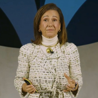 La presidenta de Banco Santander, Ana Botín, interviene en la Conferencia Internacional de Banca, que celebra anualmente la entidad. El 4 de noviembre de 2025. EUROPA PRESS