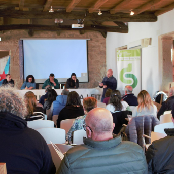 El SLG exige precios justos y denuncia prácticas abusivas en su congreso lácteo