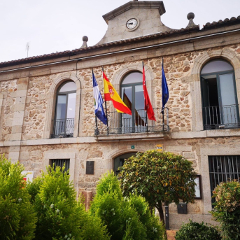 Fachada del Ayuntamiento de Valdemorillo. AYUNTAMIENTO DE VALDEMORILLO Fachada del Ayuntamiento de Valdemorillo. AYUNTAMIENTO DE VALDEMORILLO