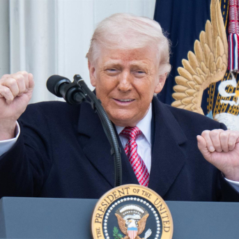 El presidente de Estados Unidos, Donald Trump Europa Press/Contacto/Aaron Schwartz - Pool via CN