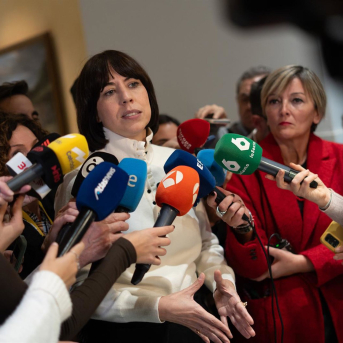 La secretaria general del PSPV-PSOE, Diana Morant, atiende a los medios de comunicación. Jorge Gil - Europa Press La secretaria general del PSPV-PSOE, Diana Morant, atiende a los medios de comunicación. Jorge Gil - Europa Press