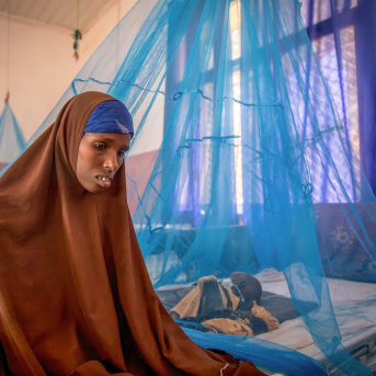 Imagen de archivo de una mujer desplazada por la sequía en un campamento de Baidoa (Somalia) Europa Press/Contacto/Sally Hayden