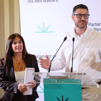 PP y Vox activan la vía para rescatar sus enmiendas a la ley de aceleración y se la juegan a su mayoría en la Mesa