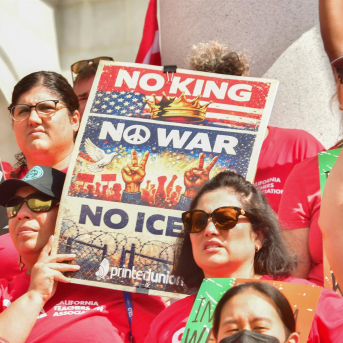Manifestación del movimiento Sin Reyes, No Kings, en Los Ángeles, California Europa Press/Contacto/Alberto Sibaja