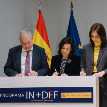 Firma del compromiso para potenciar el ecosistema formativo de la industria de defensa DAVID LOPEZ VILLALTA Firma del compromiso para potenciar el ecosistema formativo de la industria de defensa DAVID LOPEZ VILLALTA