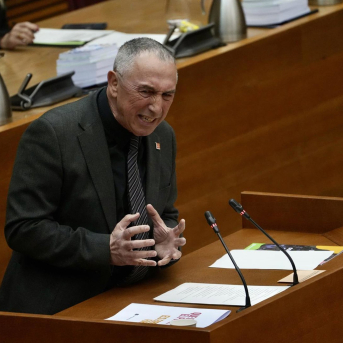 Compromís tacha de repugnantes las palabras de Mazón sobre su respeto a la causa de la dana Compromís tacha de repugnantes las palabras de Mazón sobre su respeto a la causa de la dana