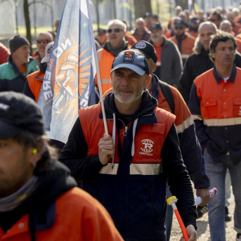 Manifestación de trabajadores de Tubos Reunidos y de Maderas de Llodio, junto con SOS Aiaraldea (archivo) Iñaki Berasaluce - Europa Press Manifestación de trabajadores de Tubos Reunidos y de Maderas de Llodio, junto con SOS Aiaraldea (archivo) Iñaki Berasaluce - Europa Press