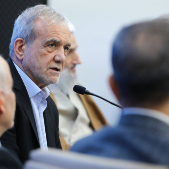 El presidente de Irán, Masud Pezeshkian, durante un encuentro público. Europa Press/Contacto/Iranian Presidency