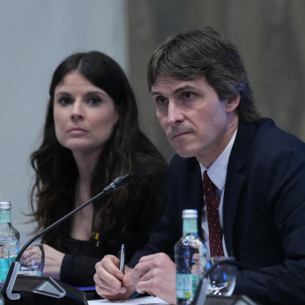 Junts exige a Paneque aclarar en el Parlament los “retrasos generalizados” en las obras de Rodalies