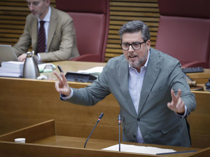 El diputado del PP Javier Gutiérrez en el pleno de Les Corts JOSÉ CUÉLLAR/CORTS VALENCIANES