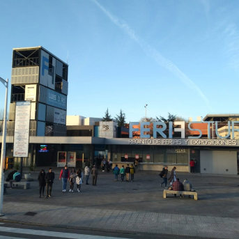 La XVI Primer Sidre l'Añu se celebra desde este jueves en el recinto ferial de Gijón