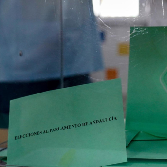 Urnas con las papeletas donde los andaluces ejercen su derecho al voto durante el día de las elecciones a la presidencia de la Junta de Andalucía a 19 de junio de 2022 en Sevilla (Foto de archivo). Eduardo Briones - Europa Press Urnas con las papeletas donde los andaluces ejercen su derecho al voto durante el día de las elecciones a la presidencia de la Junta de Andalucía a 19 de junio de 2022 en Sevilla (Foto de archivo). Eduardo Briones - Europa Press