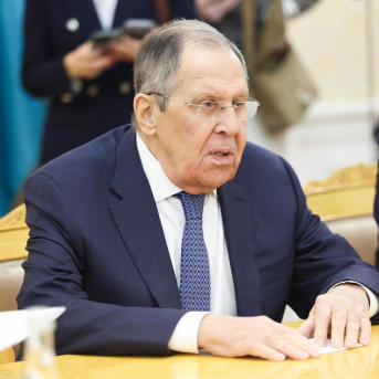 El ministro de Exteriores ruso, Serguei Lavrov, durante una reunión con el secretario general de la OCS. Europa Press/Contacto/Alexander Shcherbak