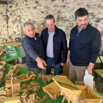 Marcelino Marcos reivindica tradición y asociacionismo en la Feria de Oficios y Costumbres de Paredes Marcelino Marcos reivindica tradición y asociacionismo en la Feria de Oficios y Costumbres de Paredes