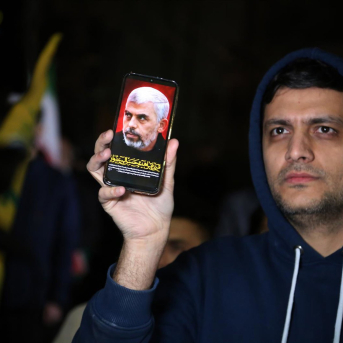 Imatge d'arxiu d'una concentració a l'Iran pel líder de Hamàs, Yayha Sinwar, mort en un atac israelià Europa Press/Contacte/Rouzbeh Fouladi