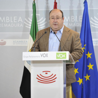 Vox atribuye la caída del paro en Extremadura al efecto estacional y no a la gestión del PP