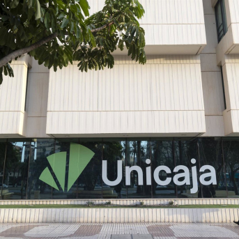 Unicaja mejora su calificación de sostenibilidad según Sustainable Fitch y EthiFinance. UNICAJA