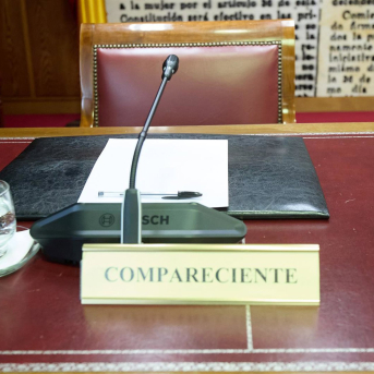 Ampliación | El Senado aplaza la comparecencia de la esposa de Santos Cerdán por salud mientras el PP pone en duda su situación Ampliación | El Senado aplaza la comparecencia de la esposa de Santos Cerdán por salud mientras el PP pone en duda su situación