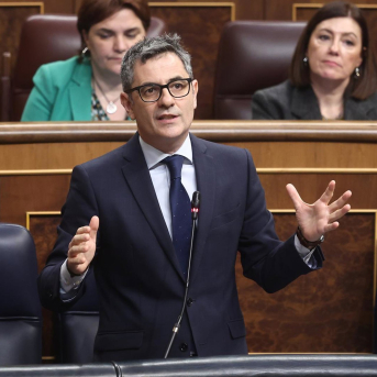El ministro de la Presidencia, Justicia y Relaciones con las Cortes, Félix Bolaños, interviene durante una sesión de control al Gobierno, en el Congreso Eduardo Parra - Europa Press