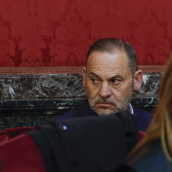 El PSPV expresa vergüenza por Ábalos y el PP reprocha el silencio de Morant tras arrancar el juicio El PSPV expresa vergüenza por Ábalos y el PP reprocha el silencio de Morant tras arrancar el juicio