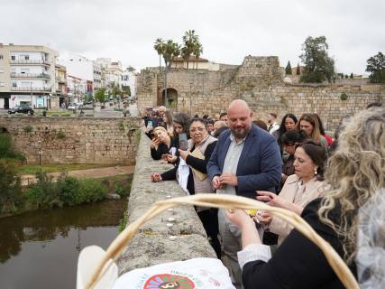 El pueblo gitano extremeño llama a derribar las barreras estructurales y a combatir el antigitanismo
