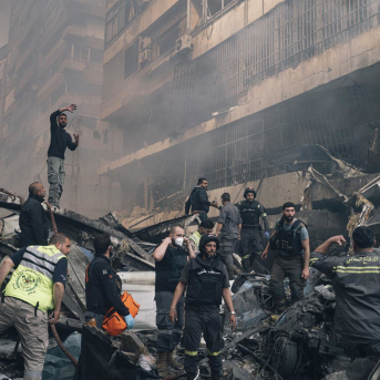 Graves daños en un edificio en el barrio Mazraa de Beirut, Líbano  Europa Press/Contacto/Nicolas Cleuet