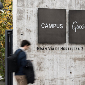 Logotipo de Acciona en la sede de Madrid, a 14 de noviembre de 2025, en Madrid Diego Radamés - Europa Press